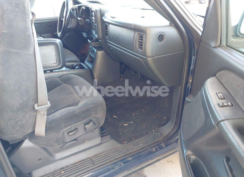 Photo 5 of 2001 Chevrolet Silverado 1500 LS (VIN 2GCEC19T711274379)