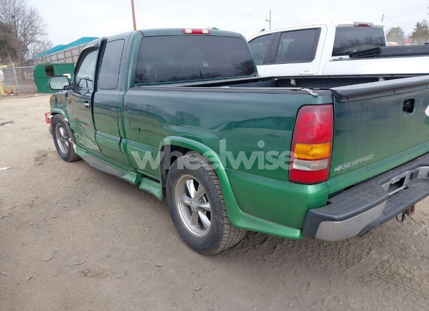 Photo 3 of 2002 Chevrolet Silverado 1500 LS (VIN 2GCEC19T721393552)