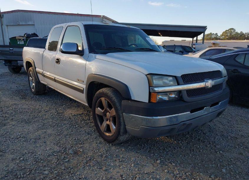 2002 Chevrolet Silverado 1500 LS (VIN 2GCEC19T721396032) main photo