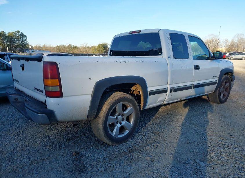Photo 4 of 2002 Chevrolet Silverado 1500 LS (VIN 2GCEC19T721396032)