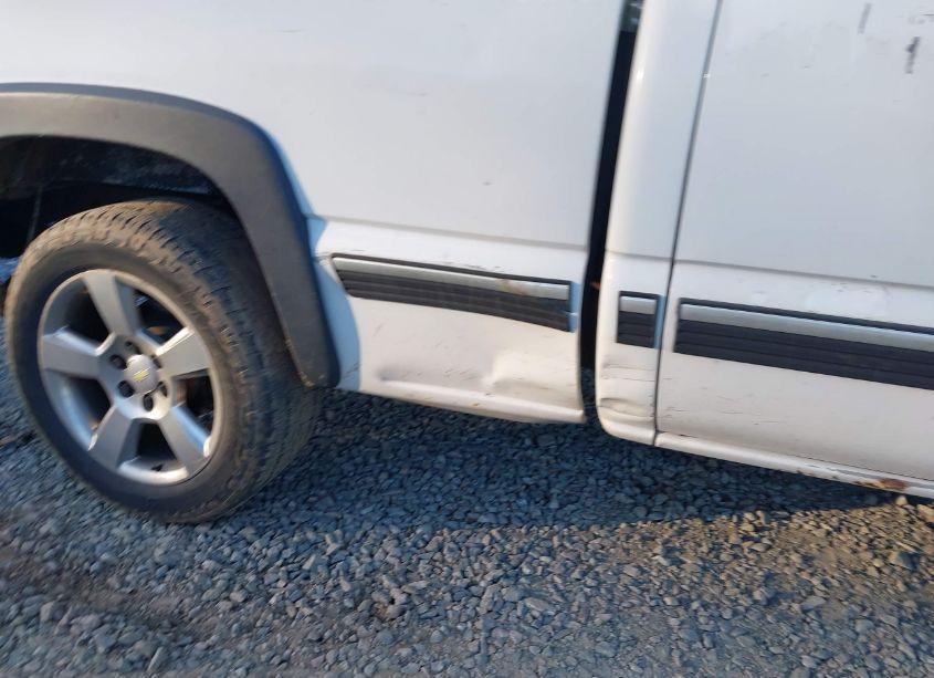 Photo 6 of 2002 Chevrolet Silverado 1500 LS (VIN 2GCEC19T721396032)