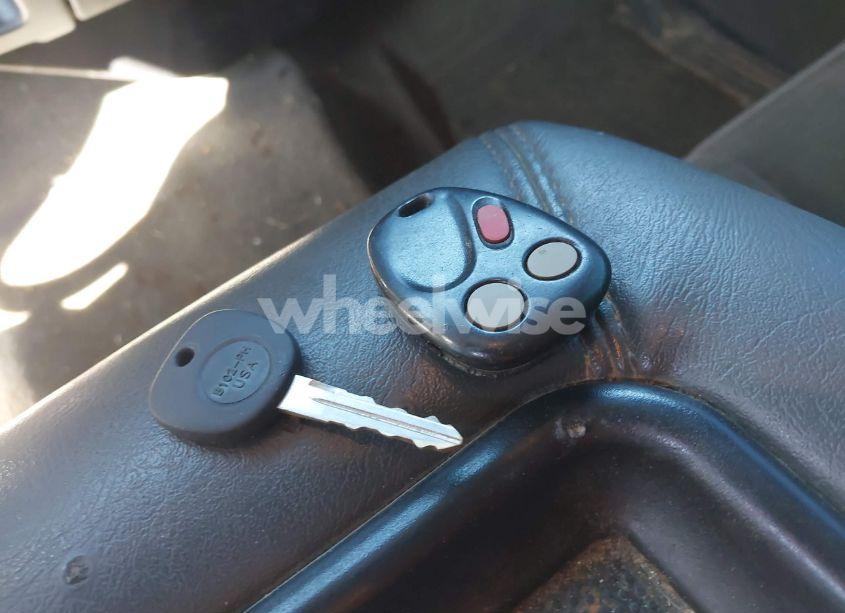 Photo 11 of 2003 Chevrolet Silverado 1500 LS (VIN 2GCEC19T731369026)