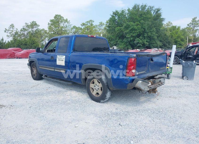 Photo 3 of 2003 Chevrolet Silverado 1500 LS (VIN 2GCEC19T731396968)