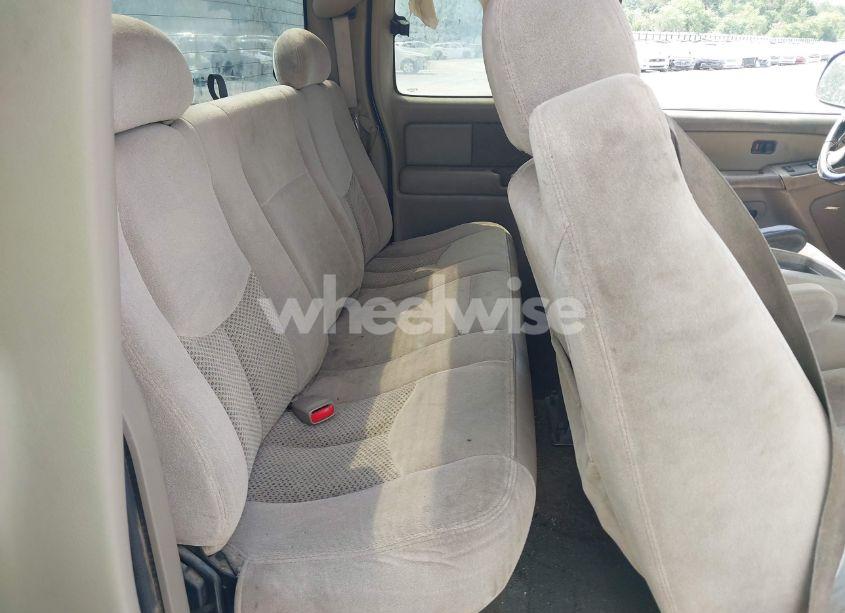 Photo 8 of 2003 Chevrolet Silverado 1500 LS (VIN 2GCEC19T731396968)