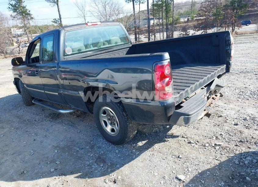 Photo 3 of 2004 Chevrolet Silverado 1500 LS (VIN 2GCEC19T741275293)