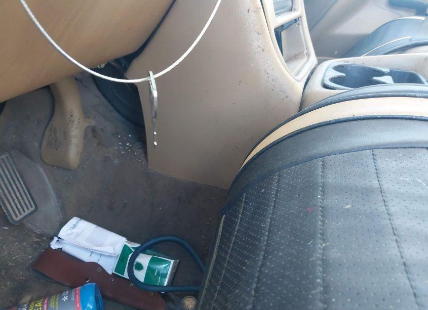 Photo 11 of 1999 Chevrolet Silverado 1500 LS (VIN 2GCEC19T7X1169589)