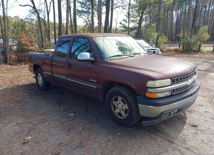 2001 Chevrolet Silverado 1500 LS (VIN 2GCEC19T811126788) main photo