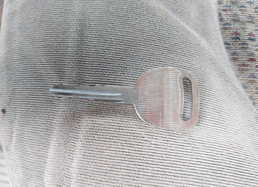 Photo 11 of 2002 Chevrolet Silverado 1500 LS (VIN 2GCEC19T821326233)