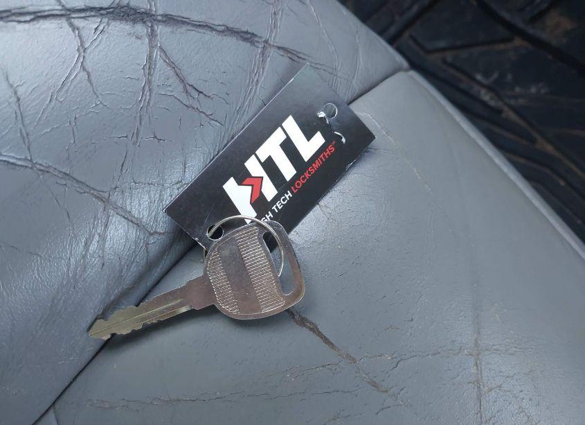 Photo 11 of 2003 Chevrolet Silverado 1500 LS (VIN 2GCEC19T831130522)