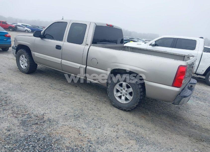 Photo 3 of 2003 Chevrolet Silverado 1500 LT (VIN 2GCEC19T831174228)