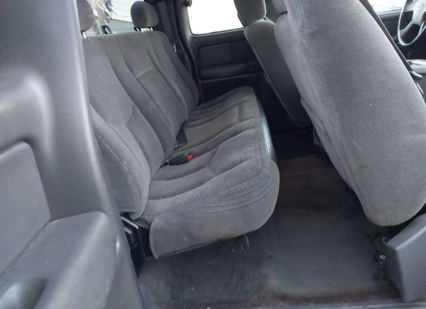 Photo 8 of 2003 Chevrolet Silverado 1500 LS (VIN 2GCEC19T831192356)