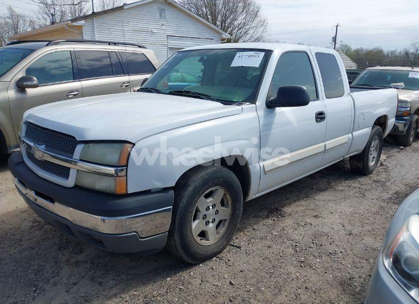 Photo 2 of 2005 Chevrolet Silverado 1500 LS (VIN 2GCEC19T851154533)