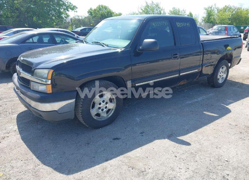 Photo 2 of 2005 Chevrolet Silverado 1500 LS (VIN 2GCEC19T851227917)