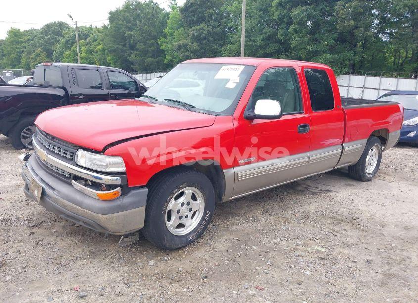 Photo 2 of 2000 Chevrolet Silverado 1500 LS (VIN 2GCEC19T8Y1266351)