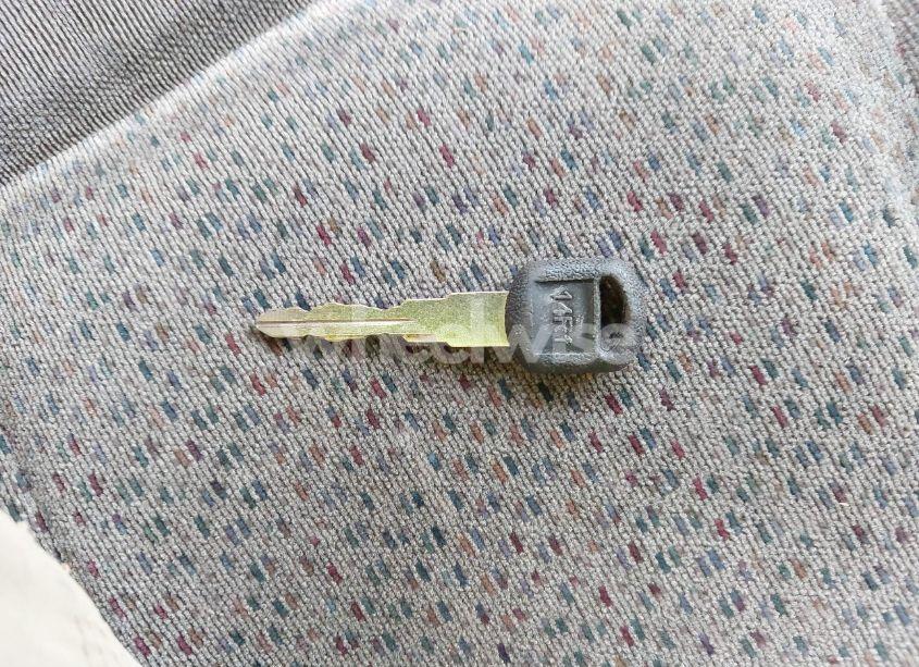 Photo 11 of 2000 Chevrolet Silverado 1500 LS (VIN 2GCEC19T8Y1308033)