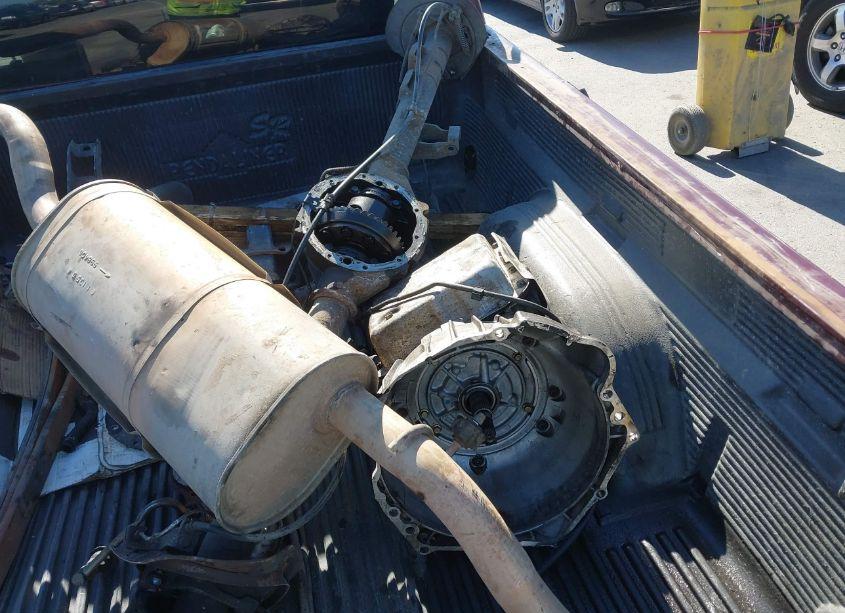 Photo 18 of 2000 Chevrolet Silverado 1500 LT (VIN 2GCEC19T8Y1375795)