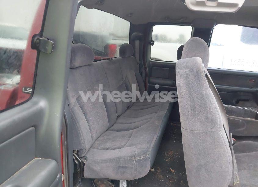 Photo 8 of 2001 Chevrolet Silverado 1500 LS (VIN 2GCEC19T911276523)