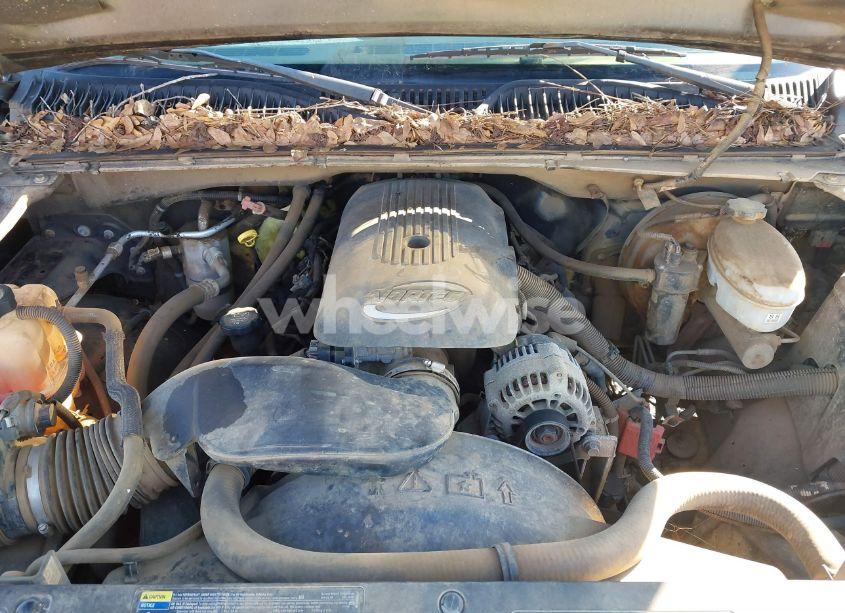 Photo 10 of 2004 Chevrolet Silverado 1500 LS (VIN 2GCEC19T941387416)