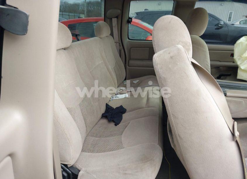 Photo 8 of 2004 Chevrolet Silverado 1500 LS (VIN 2GCEC19T941430667)