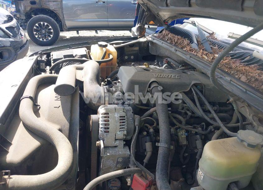 Photo 10 of 1999 Chevrolet Silverado 1500 LS (VIN 2GCEC19T9X1113699)