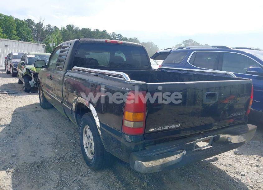 Photo 3 of 1999 Chevrolet Silverado 1500 LS (VIN 2GCEC19T9X1113699)