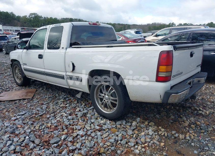 Photo 3 of 1999 Chevrolet Silverado 1500 LS (VIN 2GCEC19T9X1256894)