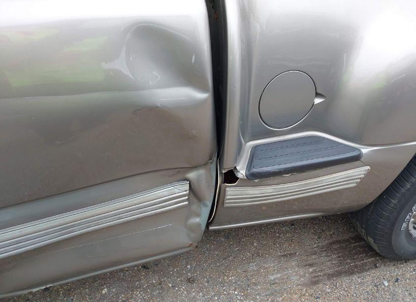 Photo 12 of 1999 Chevrolet Silverado 1500 LS (VIN 2GCEC19T9X1299003)