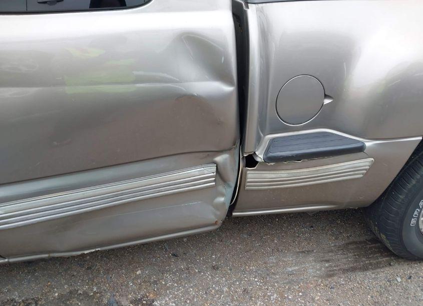 Photo 6 of 1999 Chevrolet Silverado 1500 LS (VIN 2GCEC19T9X1299003)