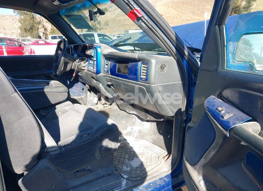 Photo 5 of 2000 Chevrolet Silverado 1500 LS (VIN 2GCEC19T9Y1186623)