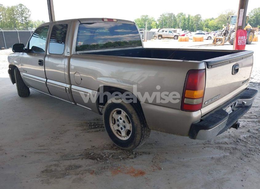 Photo 3 of 2000 Chevrolet Silverado 1500 LS (VIN 2GCEC19T9Y1332485)