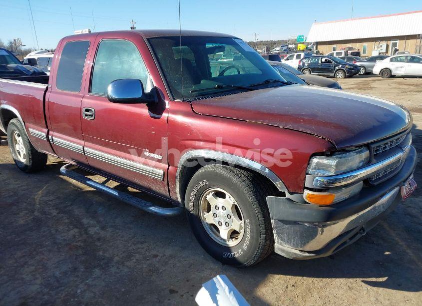 2001 Chevrolet Silverado 1500 LS (VIN 2GCEC19TX11103206) main photo
