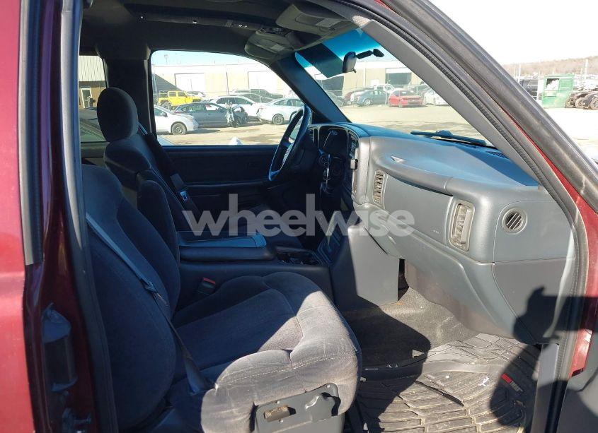 Photo 5 of 2001 Chevrolet Silverado 1500 LS (VIN 2GCEC19TX11103206)