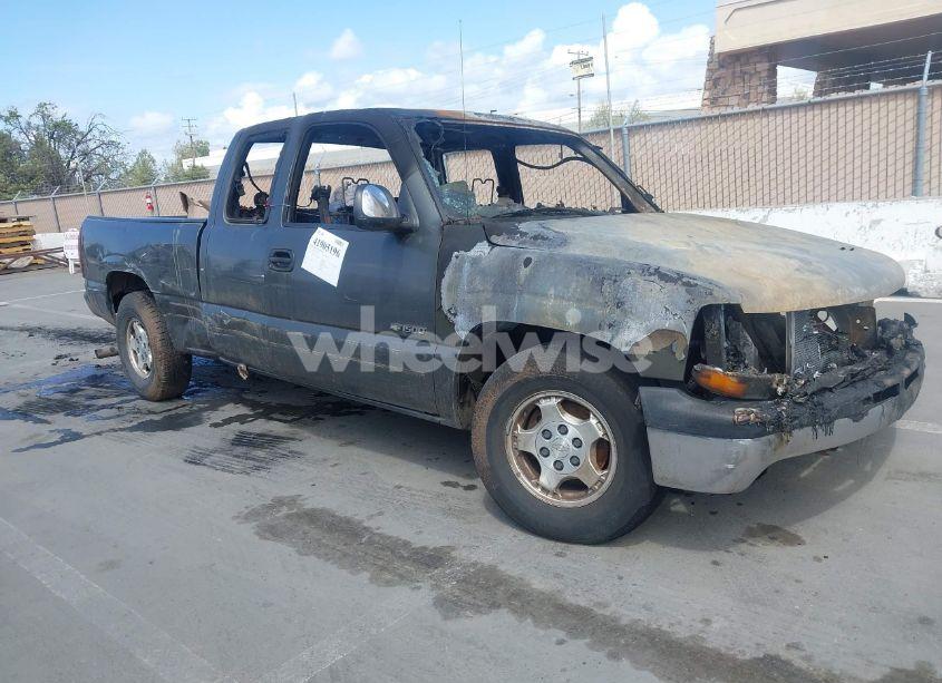 2001 Chevrolet Silverado 1500 LS (VIN 2GCEC19TX11185311) main photo