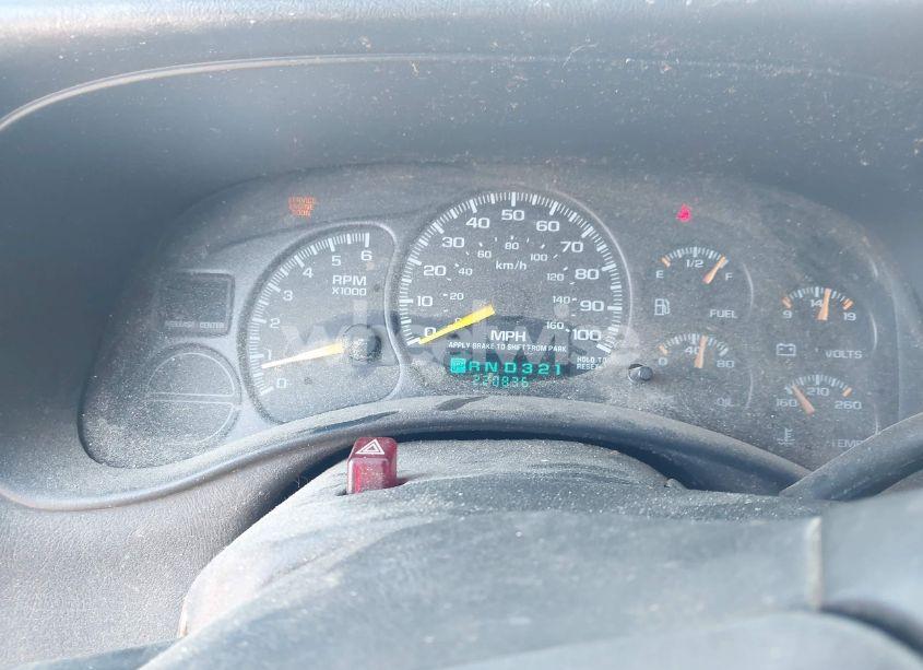 Photo 7 of 2001 Chevrolet Silverado 1500 (VIN 2GCEC19TX11244924)