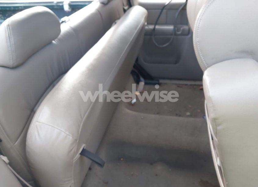 Photo 8 of 2001 Chevrolet Silverado 1500 LS (VIN 2GCEC19TX11282458)