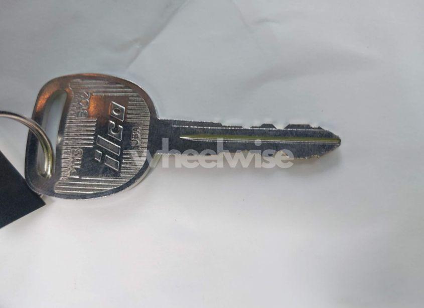 Photo 11 of 2003 Chevrolet Silverado 1500 LS (VIN 2GCEC19TX31380859)