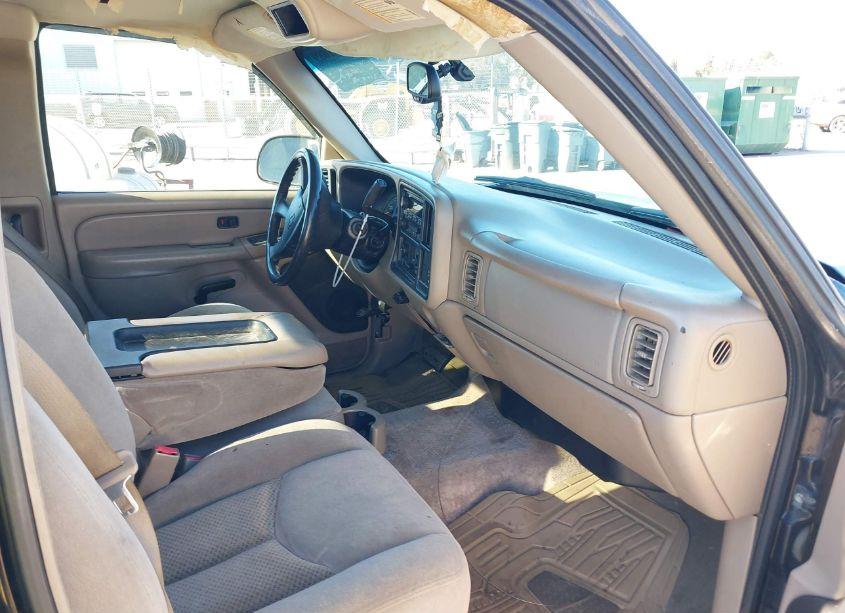 Photo 5 of 2004 Chevrolet Silverado 1500 LS (VIN 2GCEC19TX41155455)