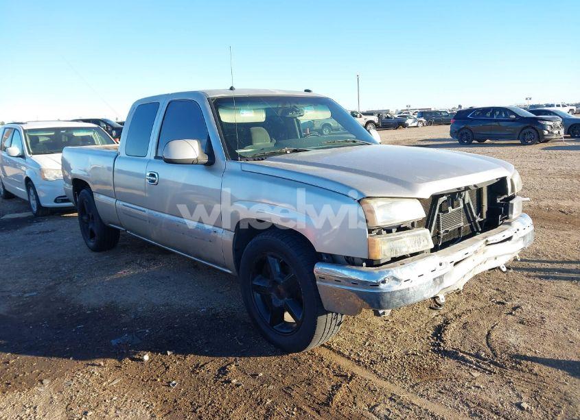 2004 Chevrolet Silverado 1500 LS (VIN 2GCEC19TX41167816) main photo
