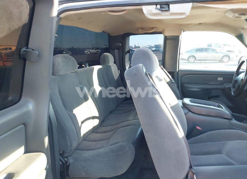 Photo 8 of 2004 Chevrolet Silverado 1500 LS (VIN 2GCEC19TX41167816)