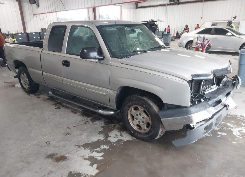 2004 Chevrolet Silverado 1500 LS (VIN 2GCEC19TX41300686) main photo