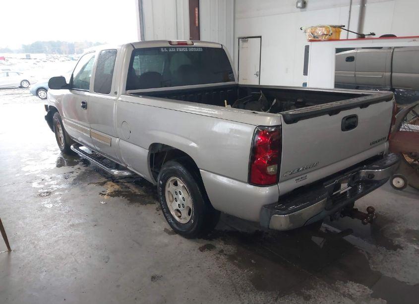 Photo 3 of 2004 Chevrolet Silverado 1500 LS (VIN 2GCEC19TX41300686)