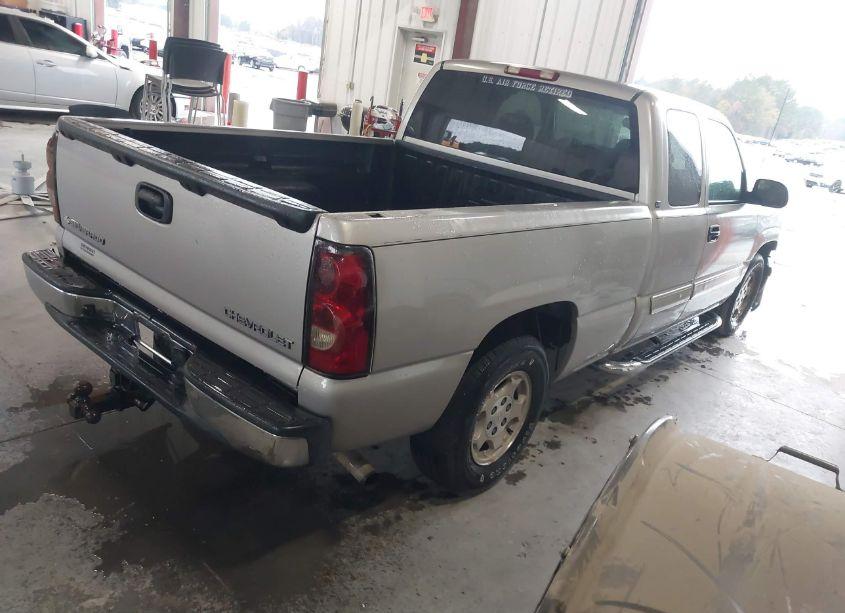 Photo 4 of 2004 Chevrolet Silverado 1500 LS (VIN 2GCEC19TX41300686)