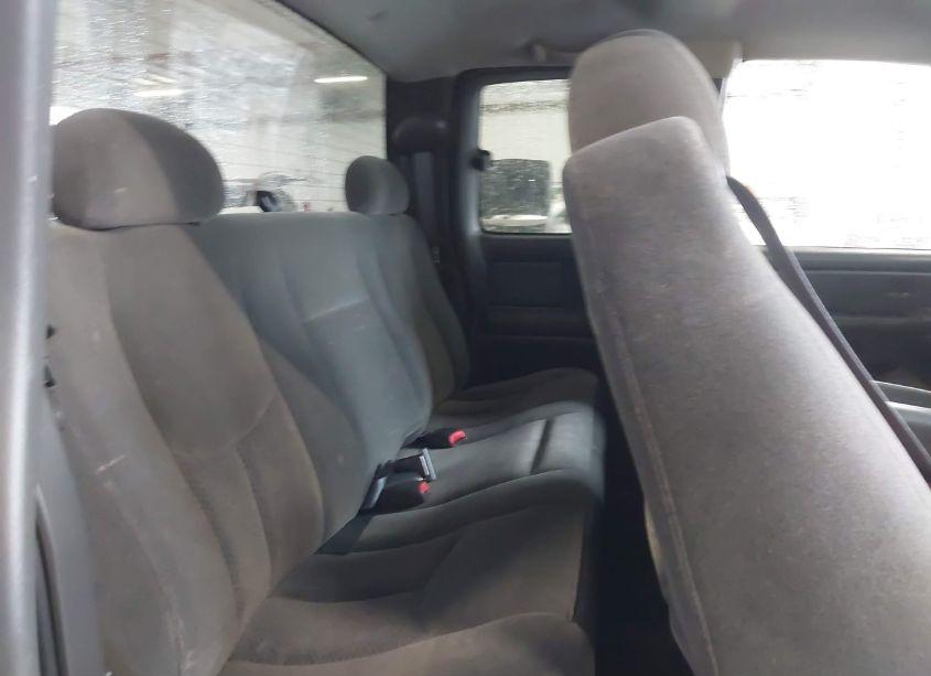 Photo 8 of 2004 Chevrolet Silverado 1500 LS (VIN 2GCEC19TX41300686)