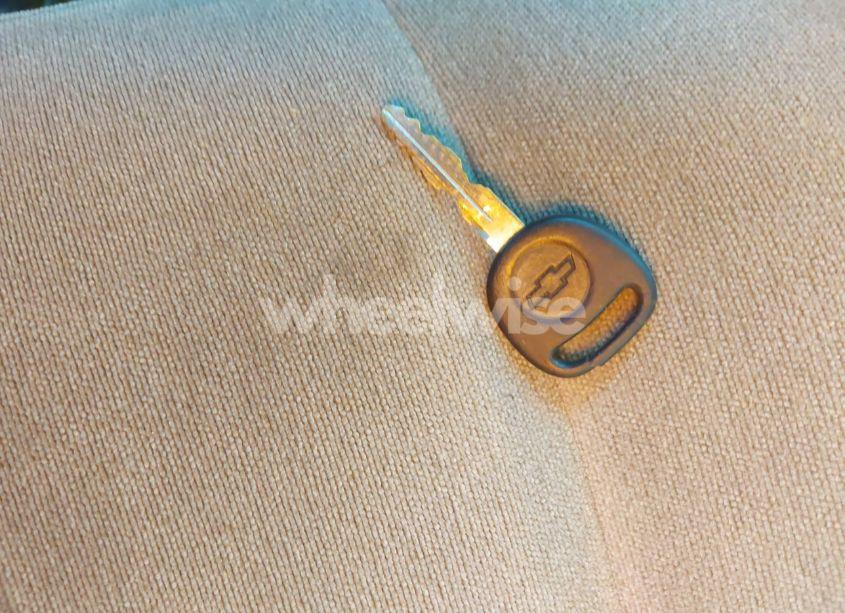 Photo 11 of 2005 Chevrolet Silverado 1500 LS (VIN 2GCEC19TX51230057)