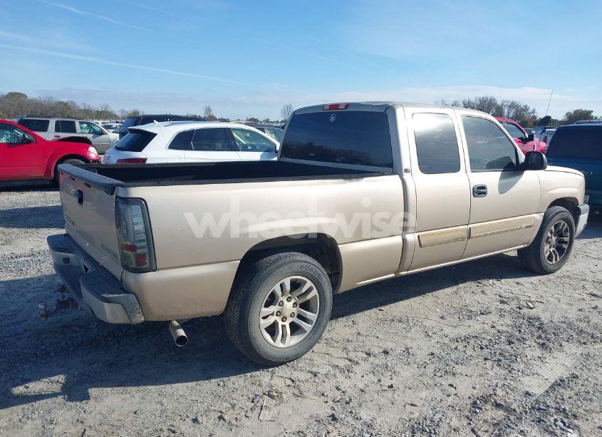 Photo 4 of 2005 Chevrolet Silverado 1500 LS (VIN 2GCEC19TX51230057)