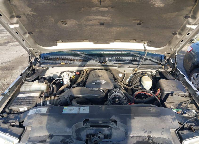 Photo 10 of 2005 Chevrolet Silverado 1500 LS (VIN 2GCEC19TX51238109)