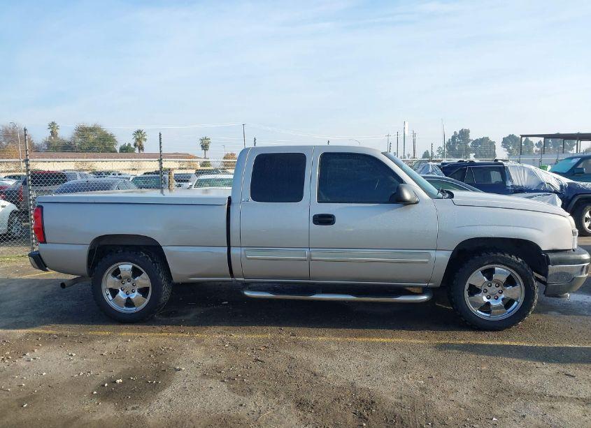 Photo 13 of 2005 Chevrolet Silverado 1500 LS (VIN 2GCEC19TX51238109)