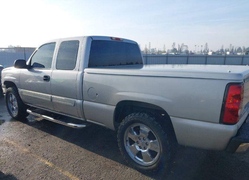 Photo 14 of 2005 Chevrolet Silverado 1500 LS (VIN 2GCEC19TX51238109)