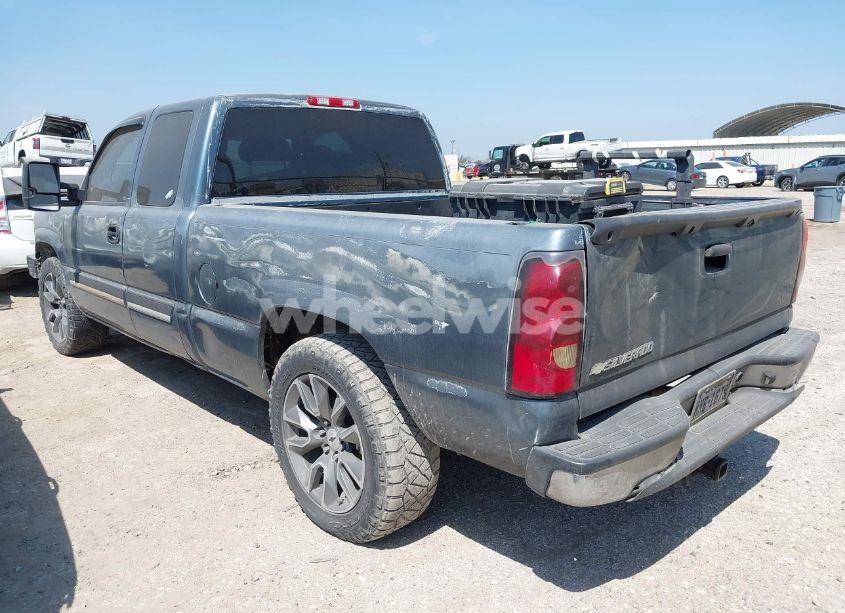 Photo 3 of 2006 Chevrolet Silverado 1500 LT1 (VIN 2GCEC19TX61311853)
