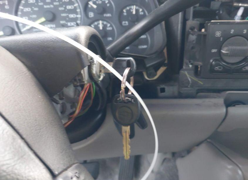 Photo 11 of 1999 Chevrolet Silverado 1500 LS (VIN 2GCEC19TXX1253440)